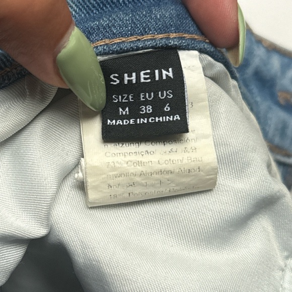 Baggy Straight Leg Jeans - Picture 4 of 4